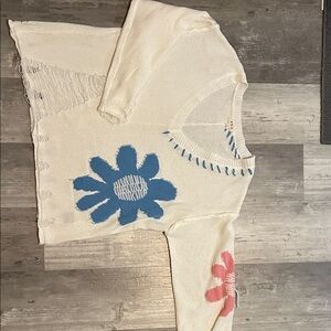 POL V-Neck Sweater with Blue and Pink Floral Design